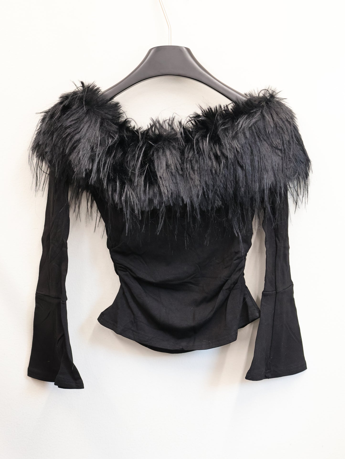 25-906 Dark Script L/S A437