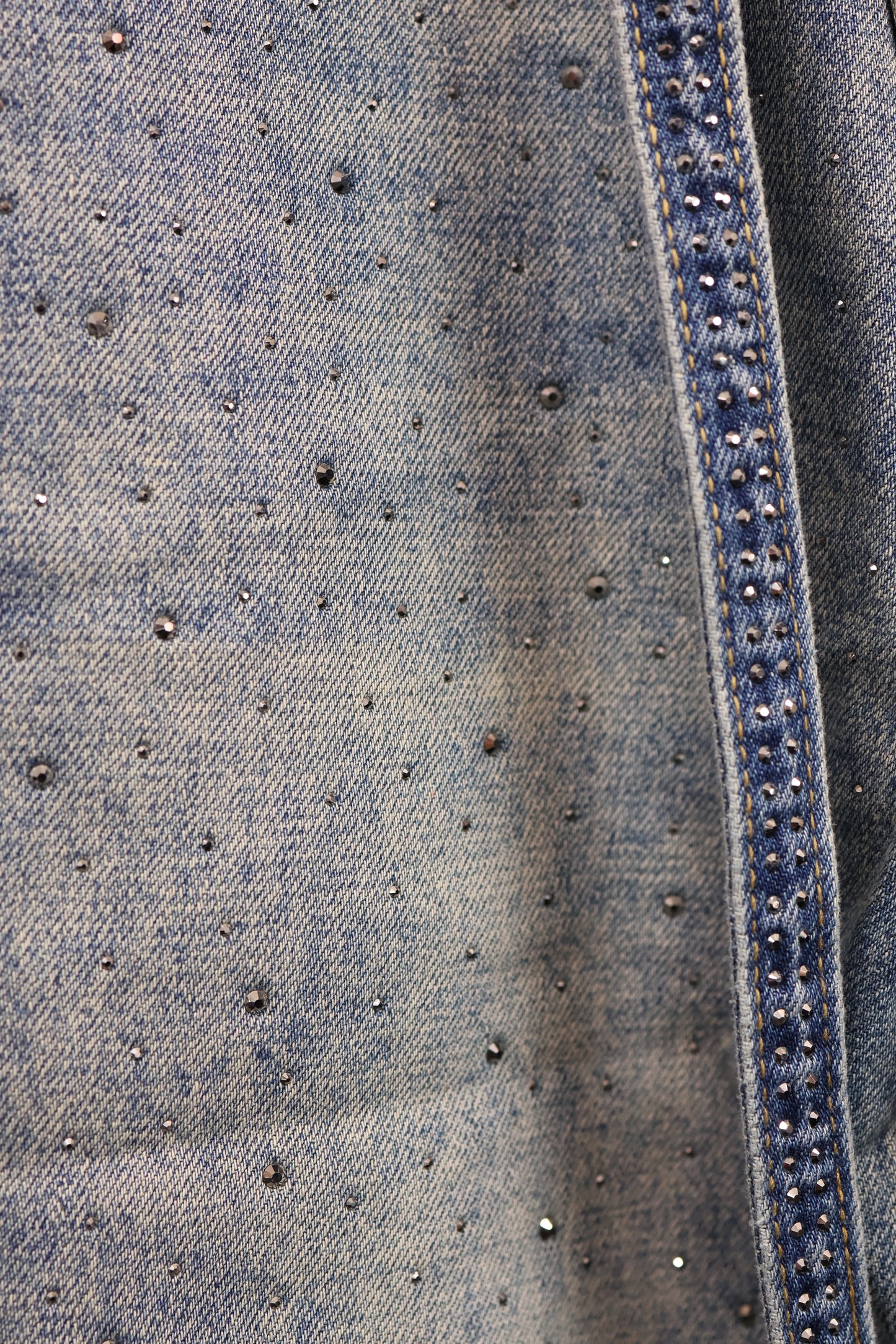 small stone denim A270