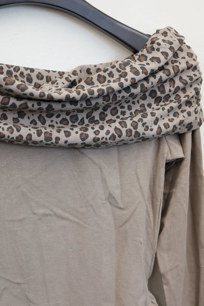 Leopard Fold Top A282