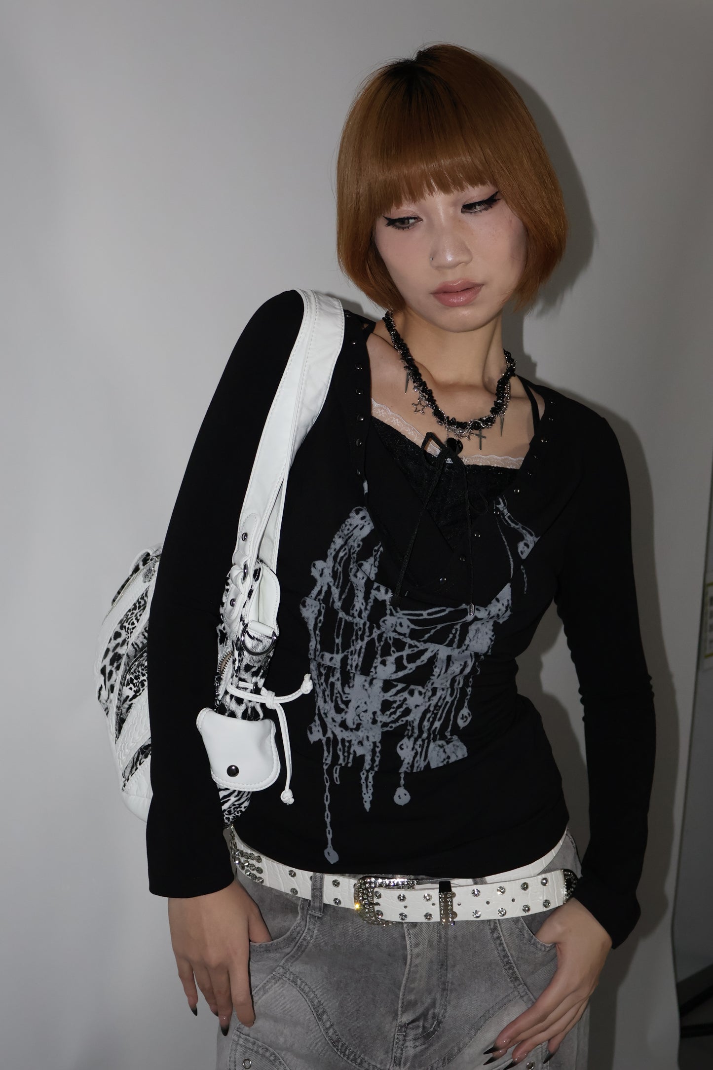 25-942 Chain Cross L/S A345