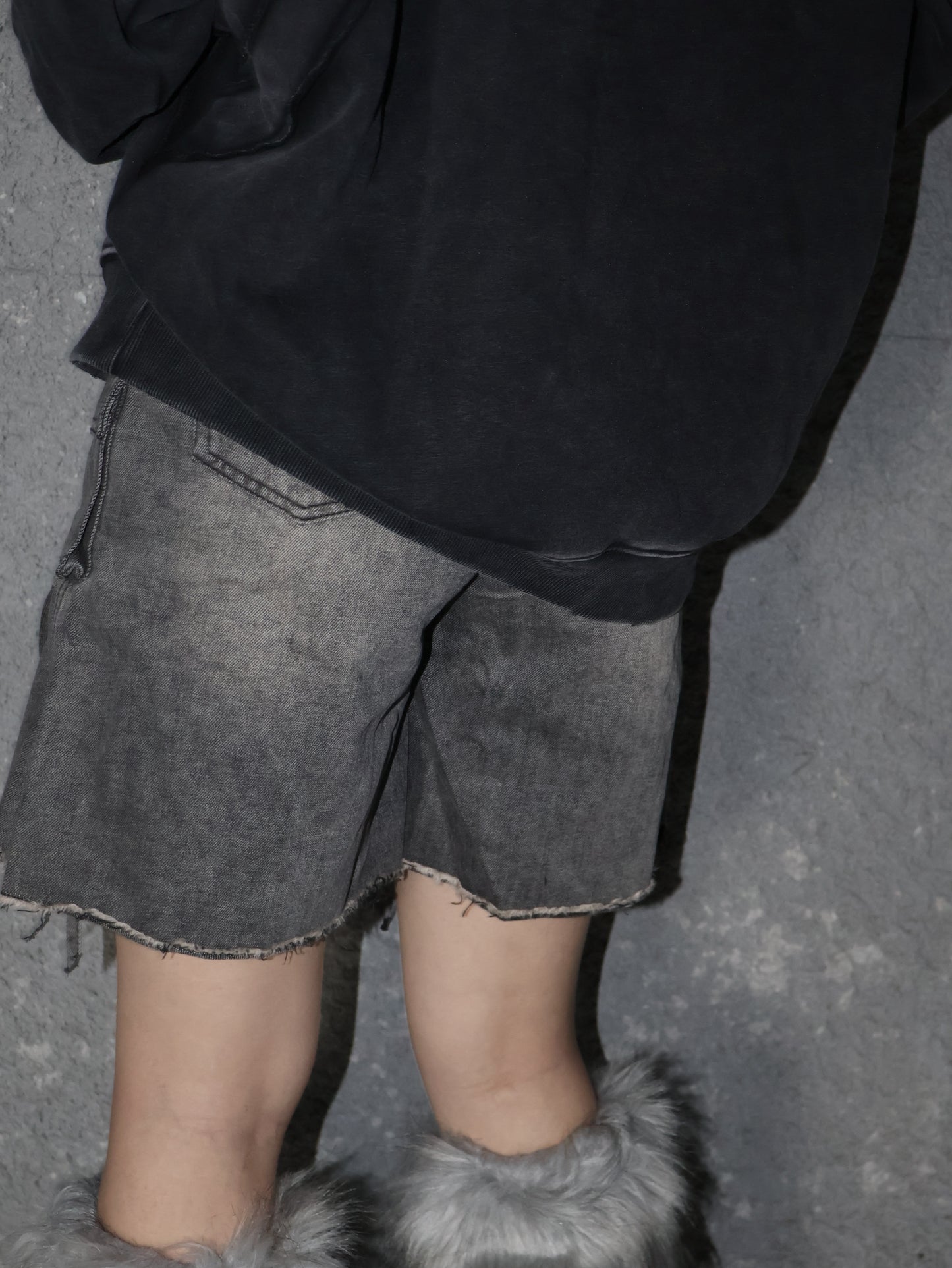 Drooping shorts A405