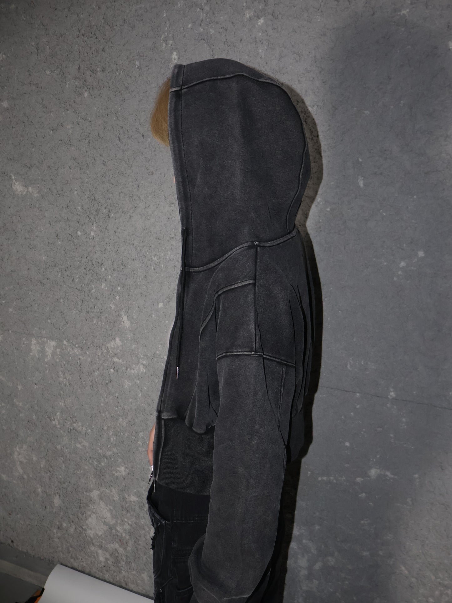 225-823 Obsidian Zip Hoodie A396