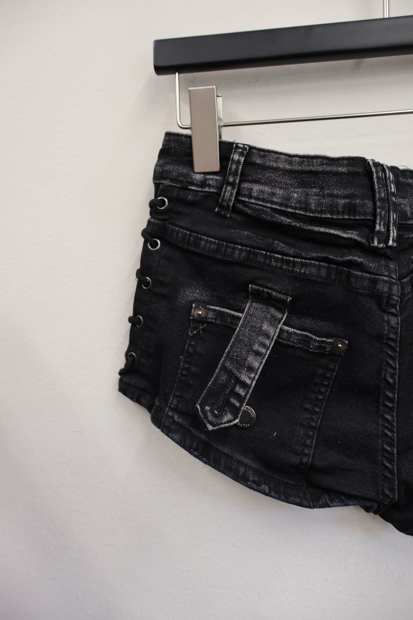 Vise LeatherDenim Shorts A496