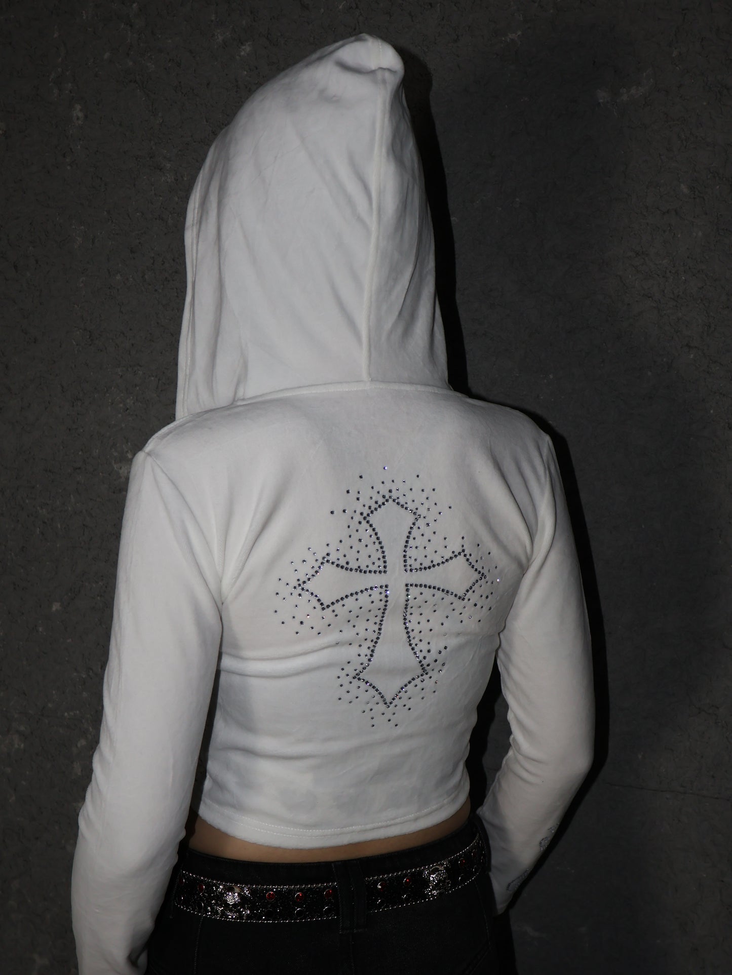 25-924 Velvet Cross Hoodie A428