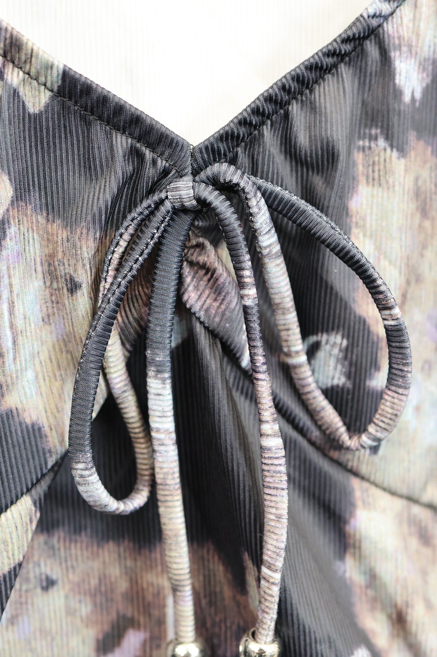 25-829 Sheer Lace Top A301