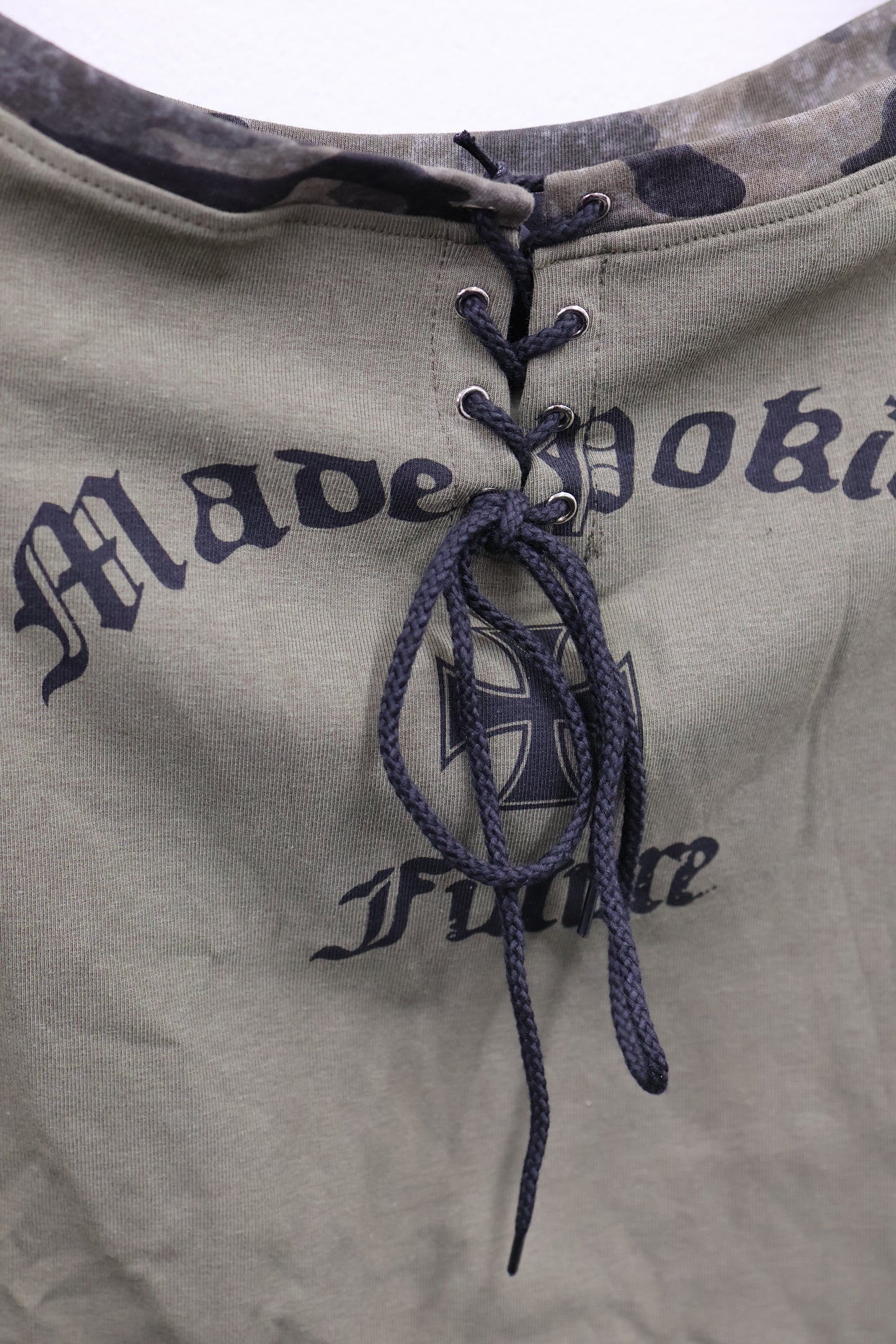 Rebel off-Shoulder A310