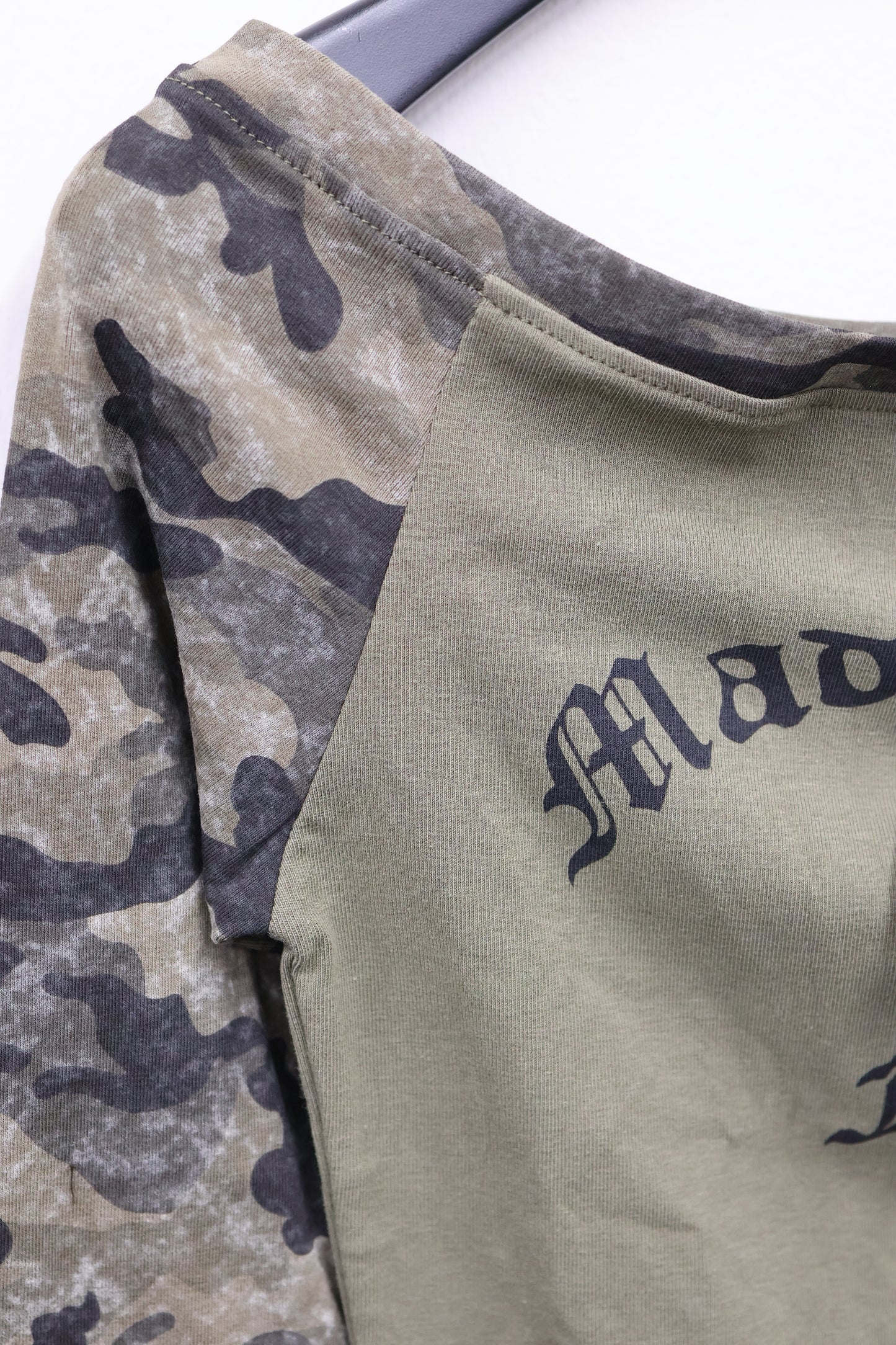 Rebel off-Shoulder A310