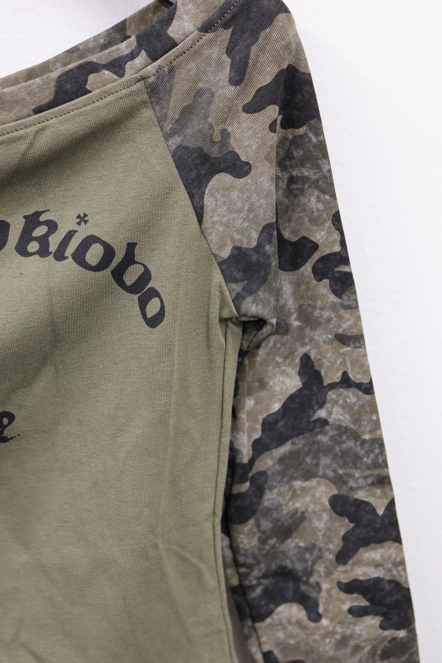 Rebel off-Shoulder A310