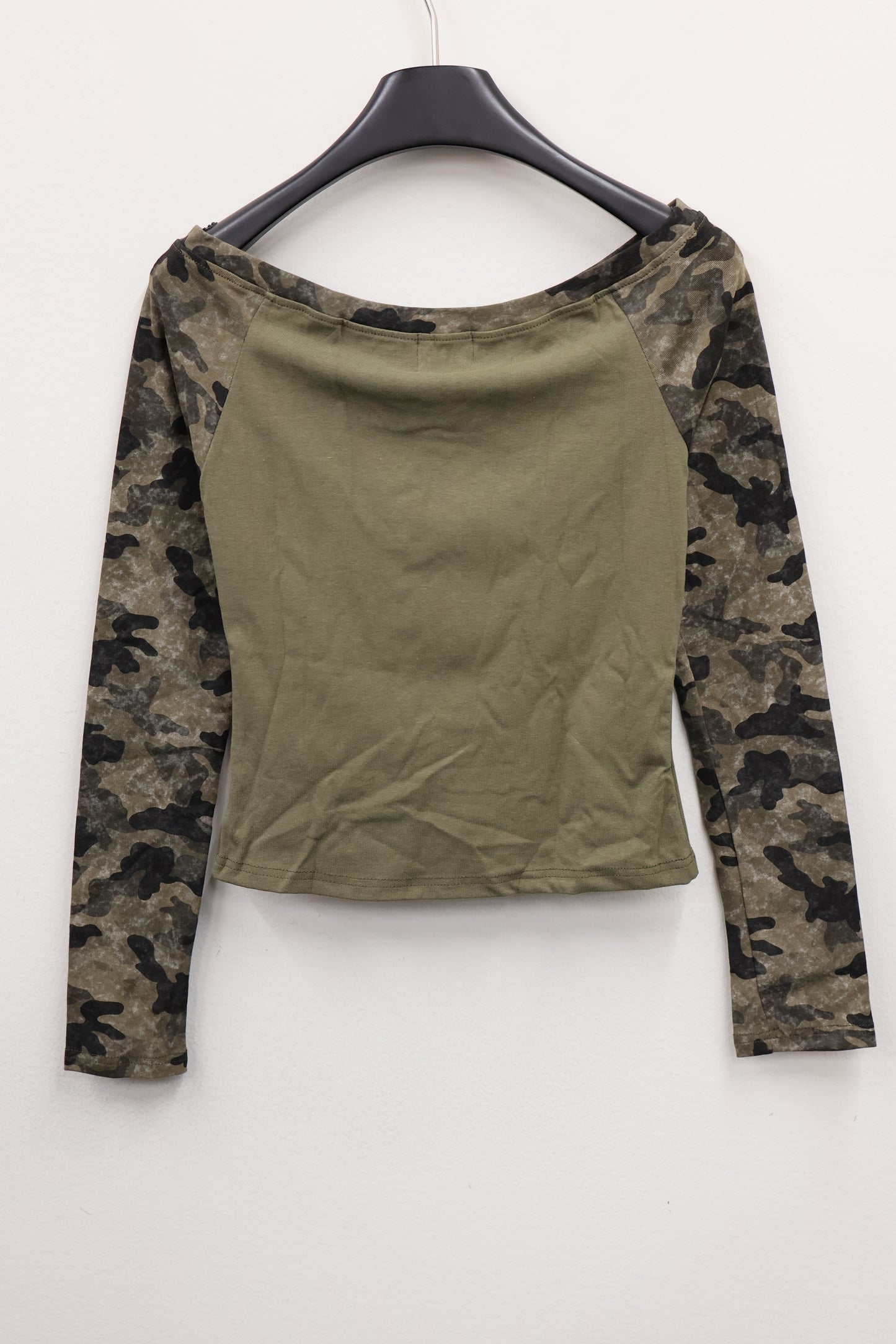 Rebel off-Shoulder A310