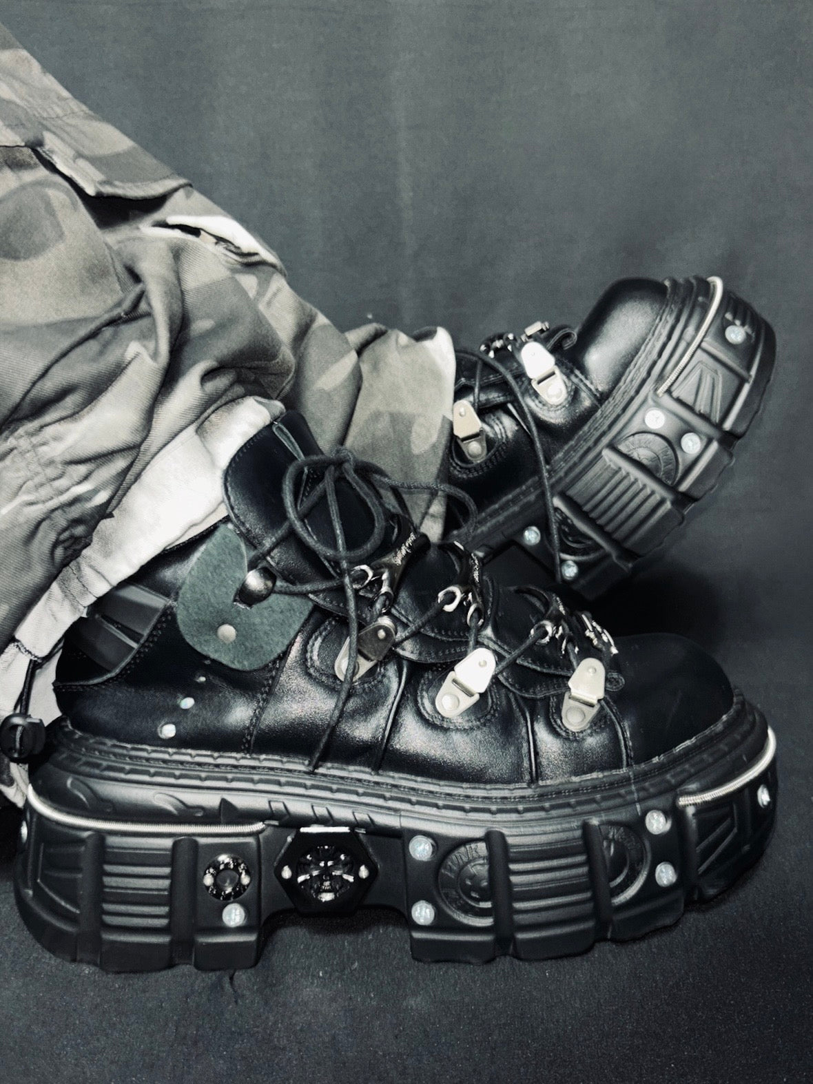 旧Tough SBoots A685