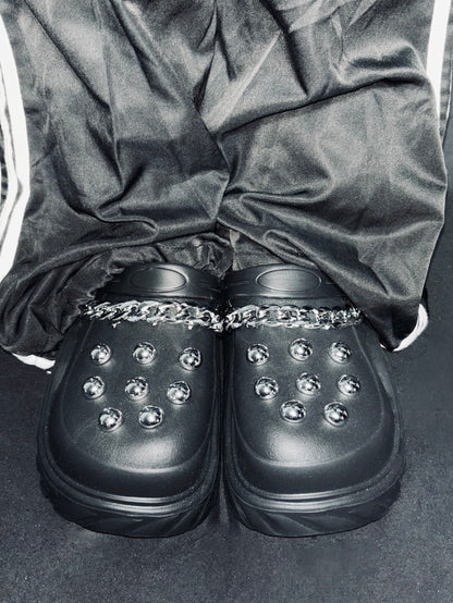 Stud Chain Clogs A680