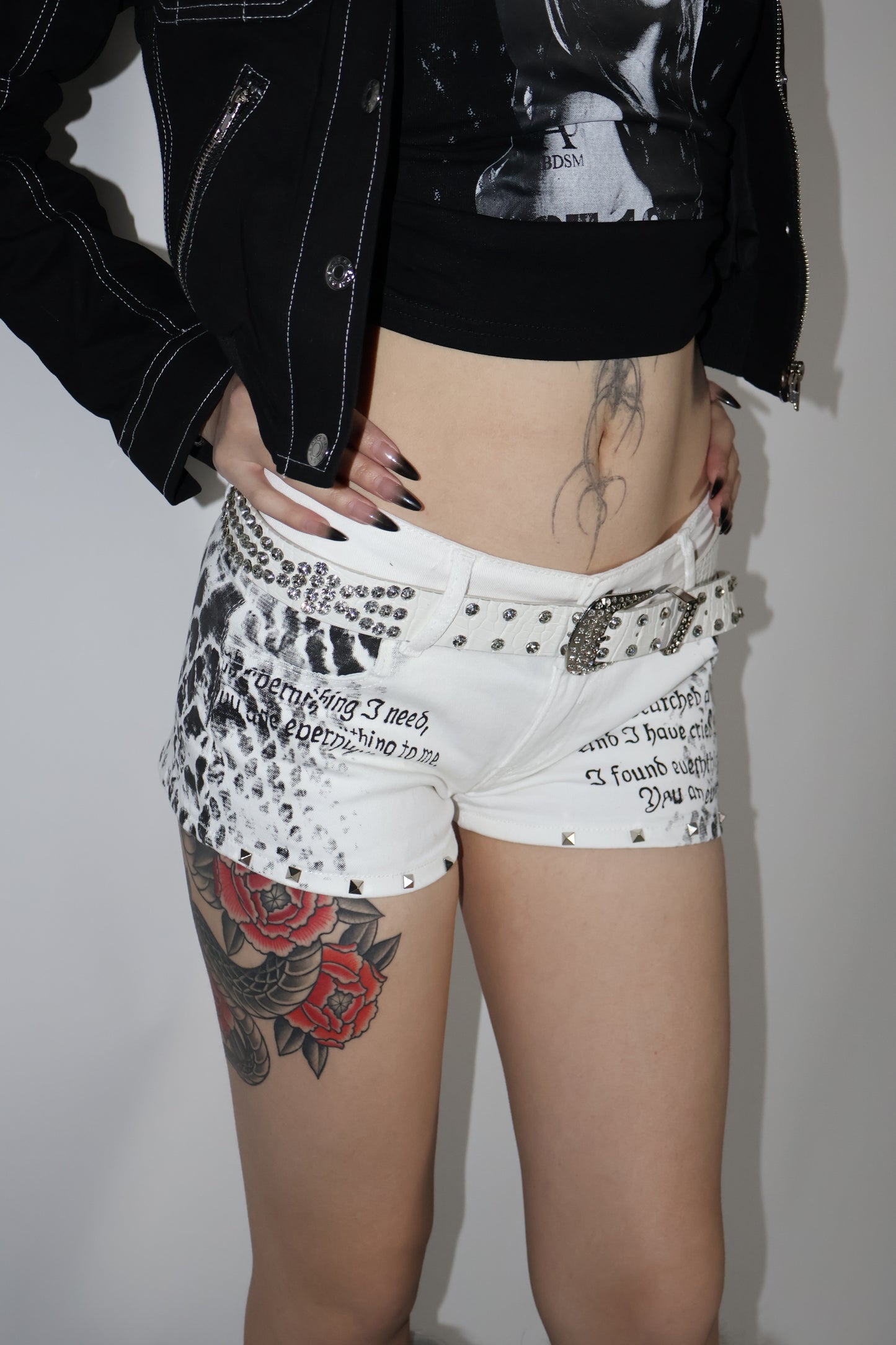 25-871 Snake  Shorts A352