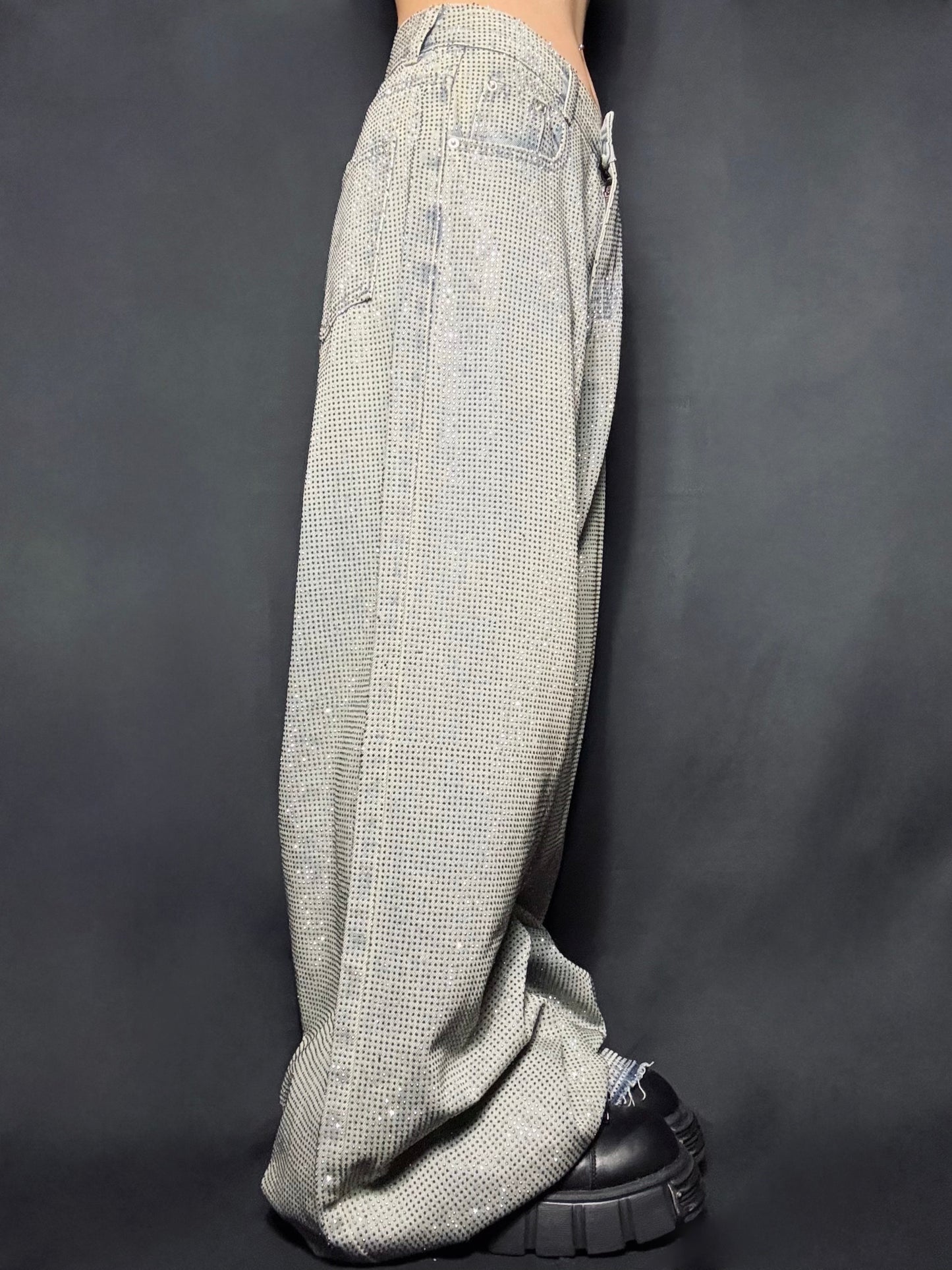 24-K18
stone loose denim A173