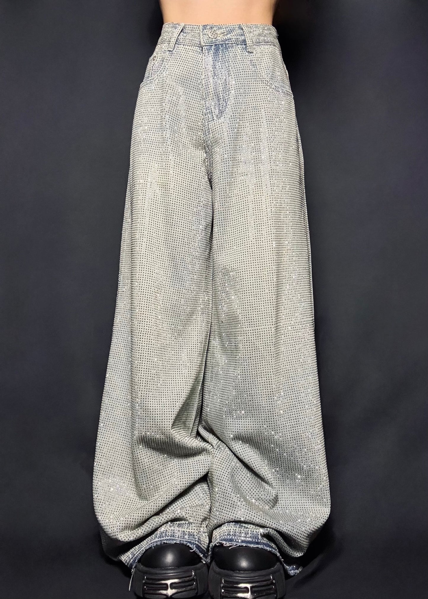 24-K18
stone loose denim A173