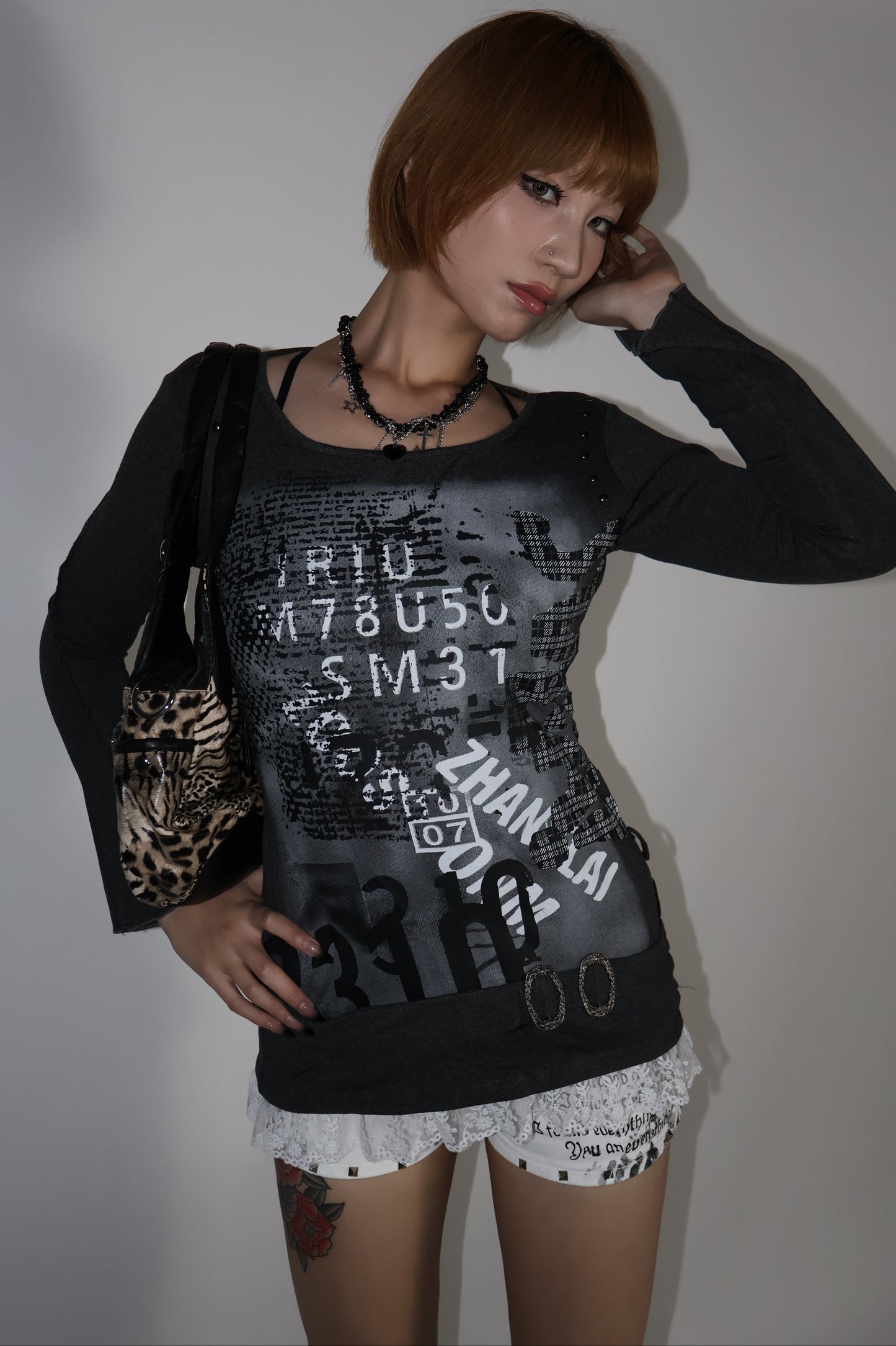 25-933 Code Print Top A357