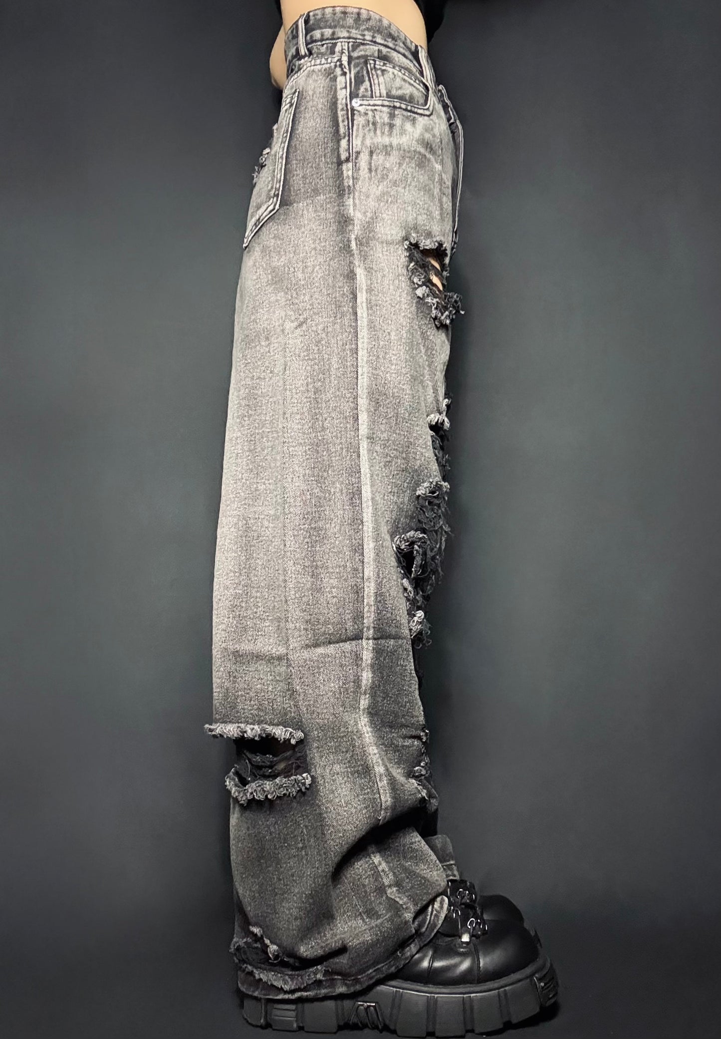 black damage denim A259