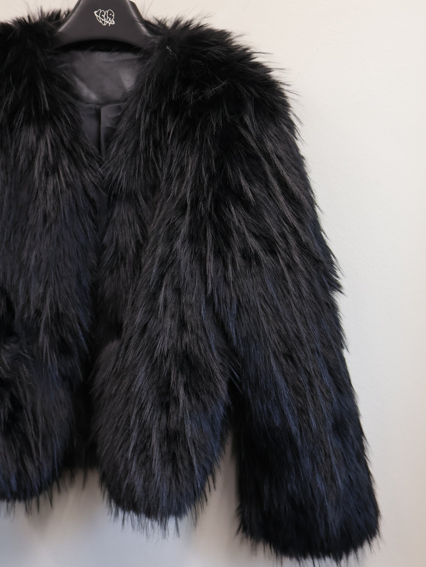 25-820 Shaggy Fur Jacket A449