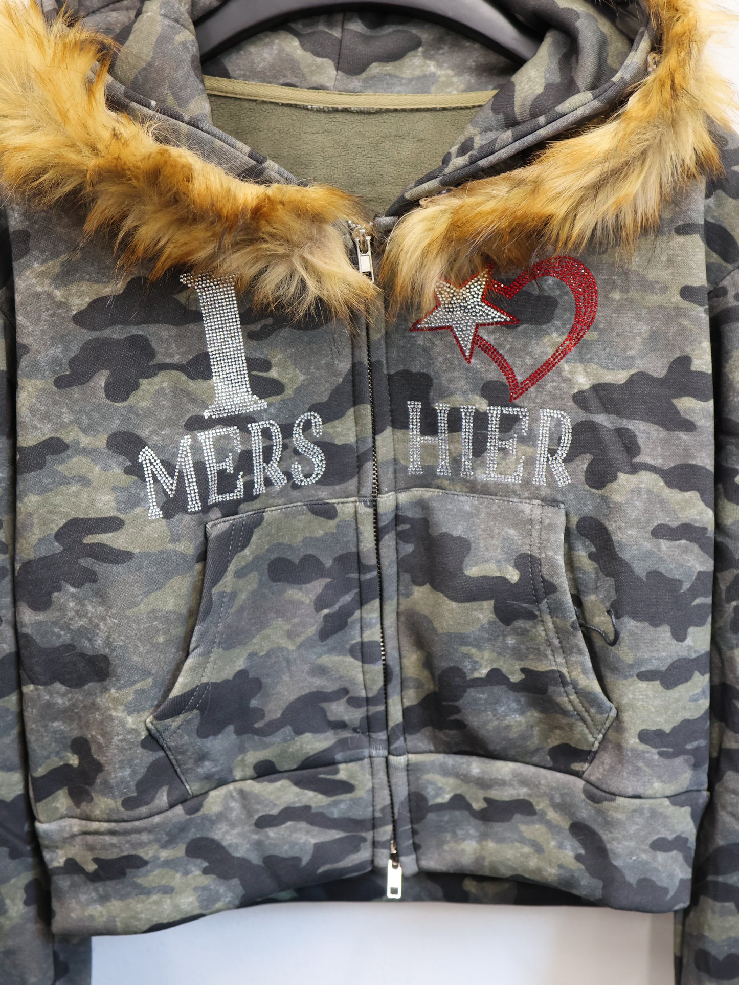 25-904 Fuzzy Camo hoddie A450