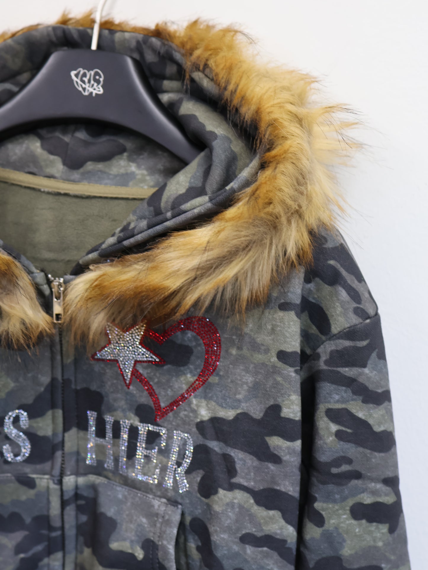 25-904 Fuzzy Camo hoddie A450