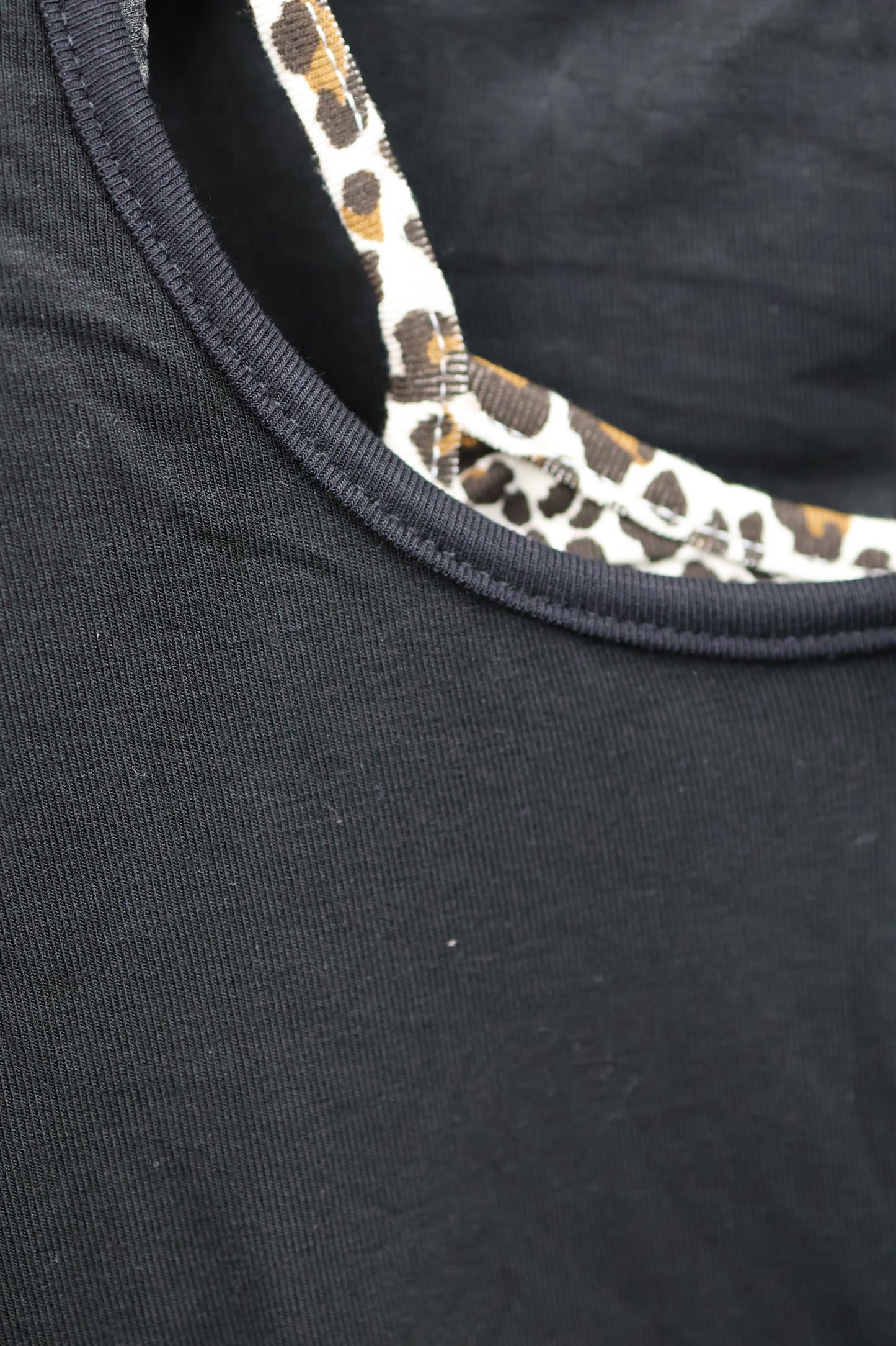 Leopard Trim Top A327