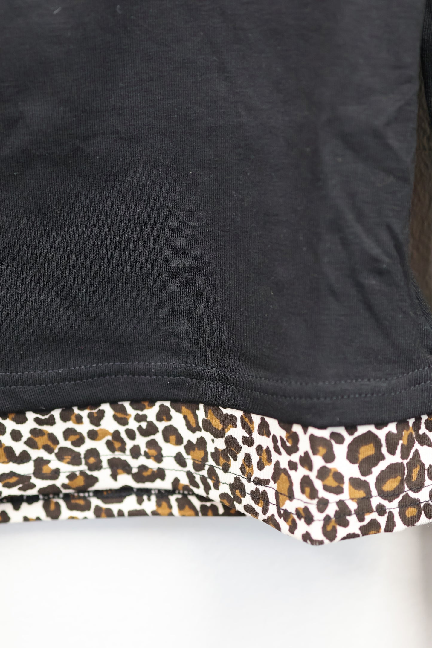 Leopard Trim Top A327