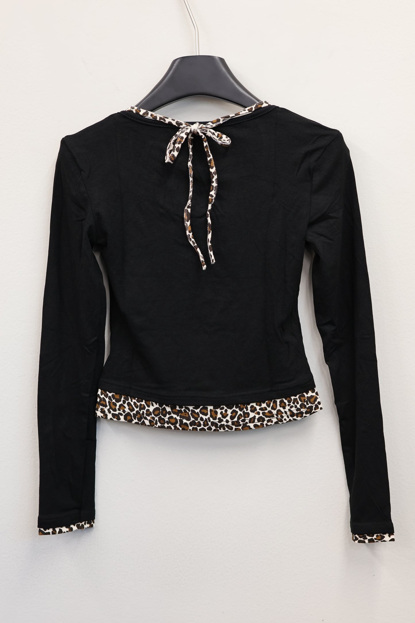 Leopard Trim Top A327