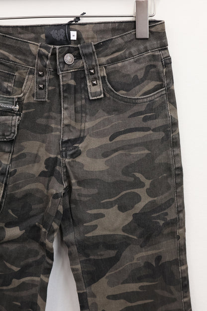 Ripped Camo Pants A326