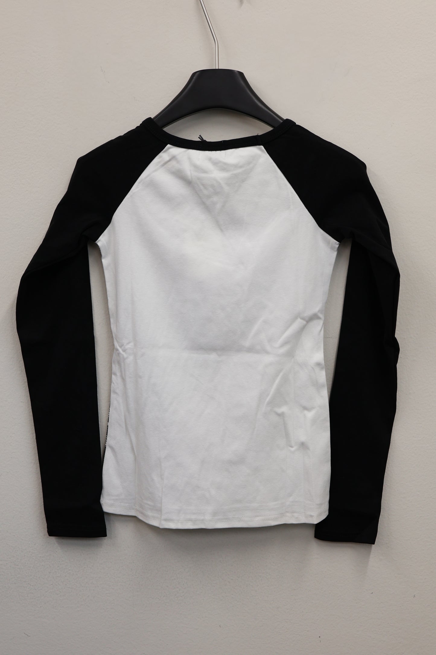 Cross Raglan A324