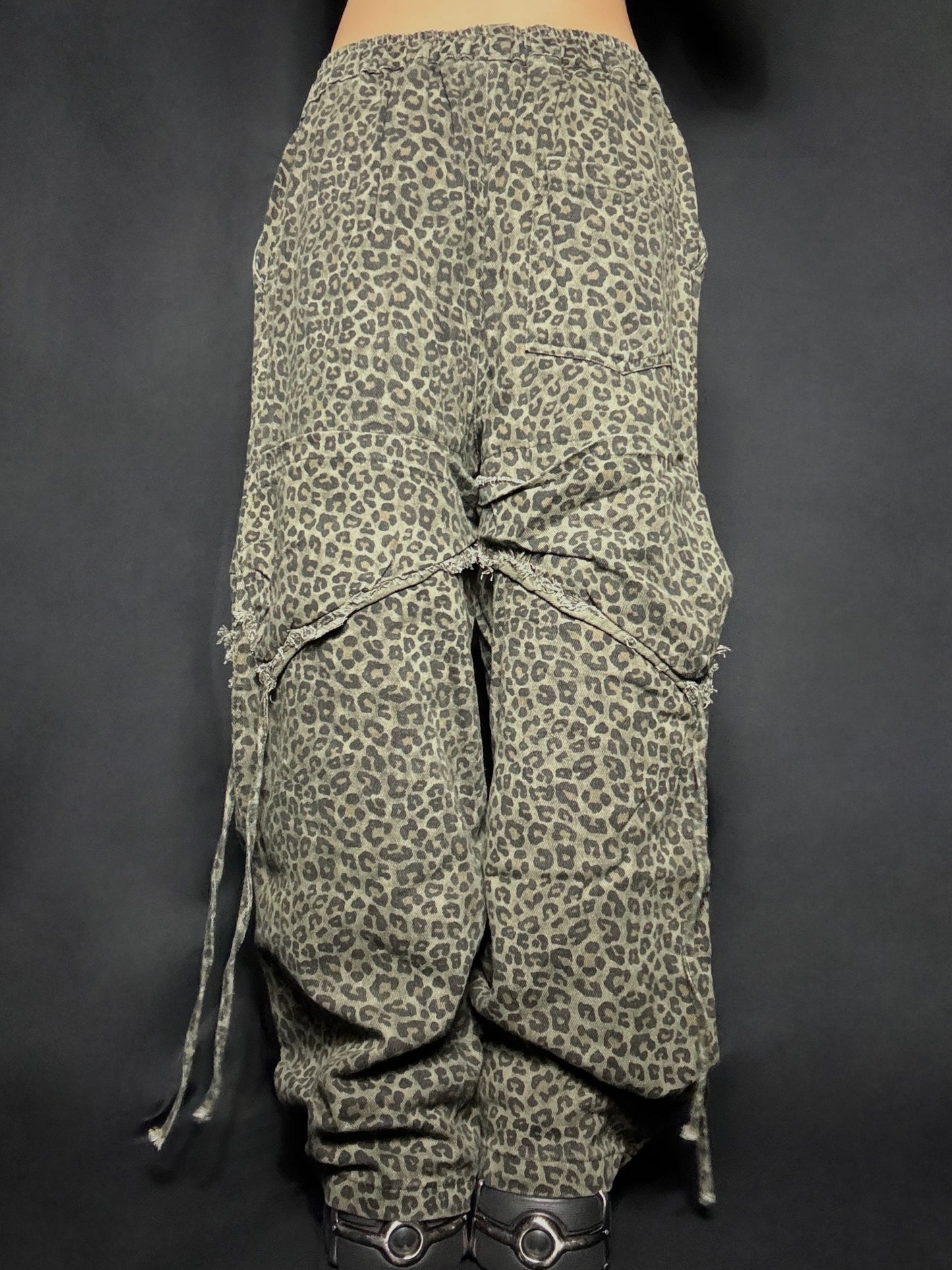 Leopard Cago Pants  A607