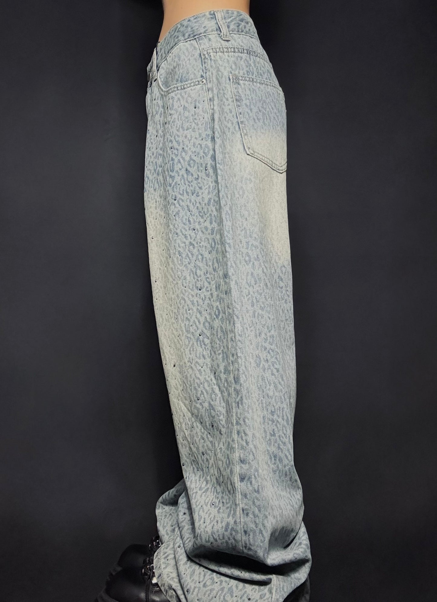 LEO denimpants  A16