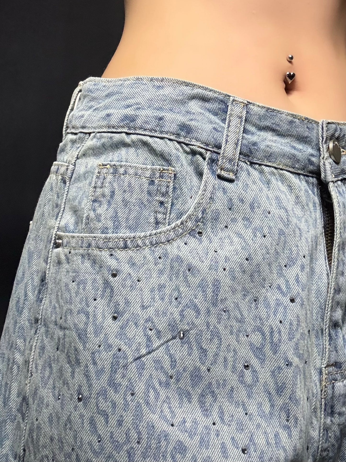 LEO denimpants  A16