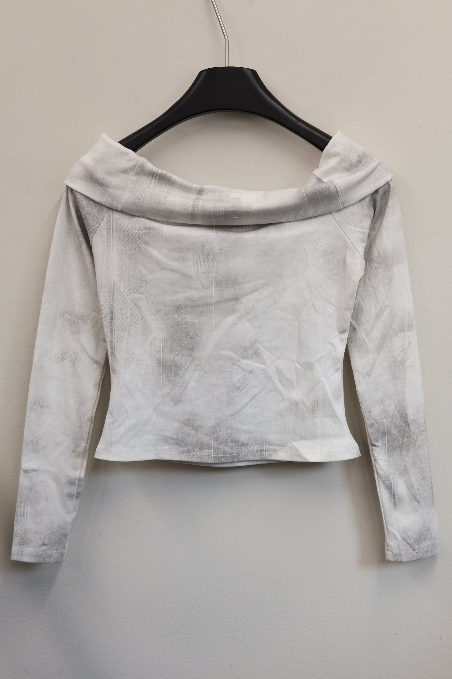 25-919 Angel Print Top A337