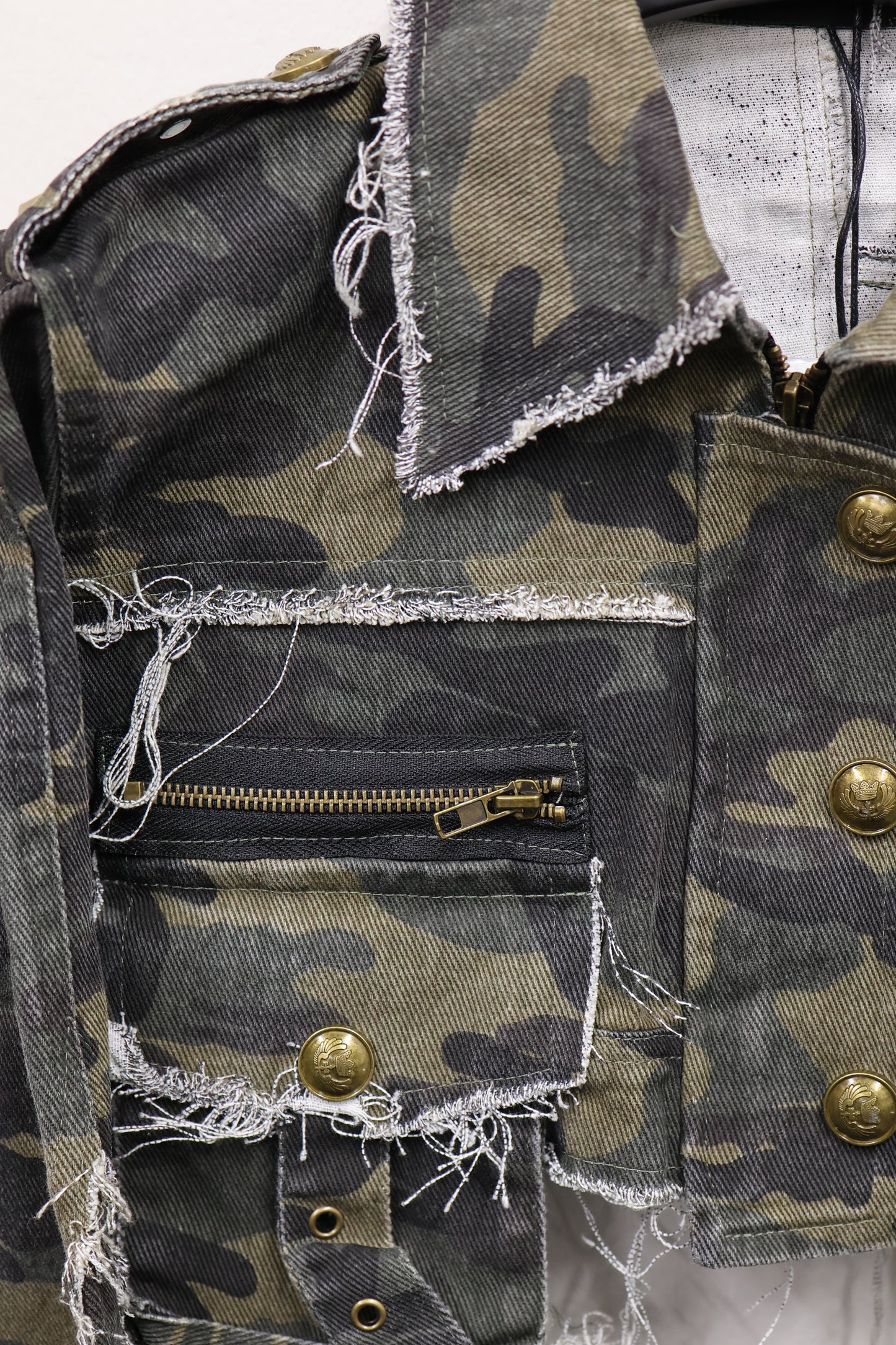 25-931 Camo Cut Jacket  A347