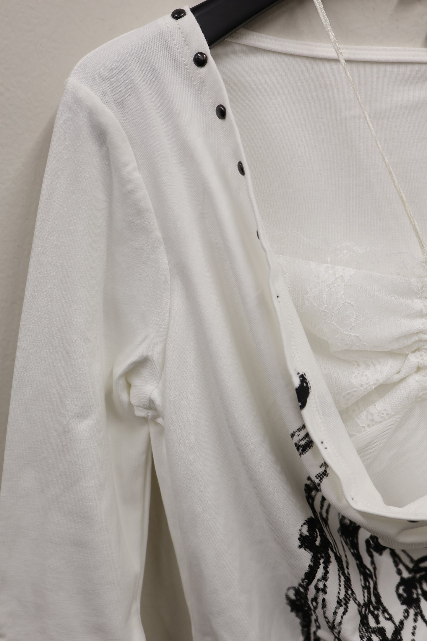 25-942 Chain Cross L/S A345