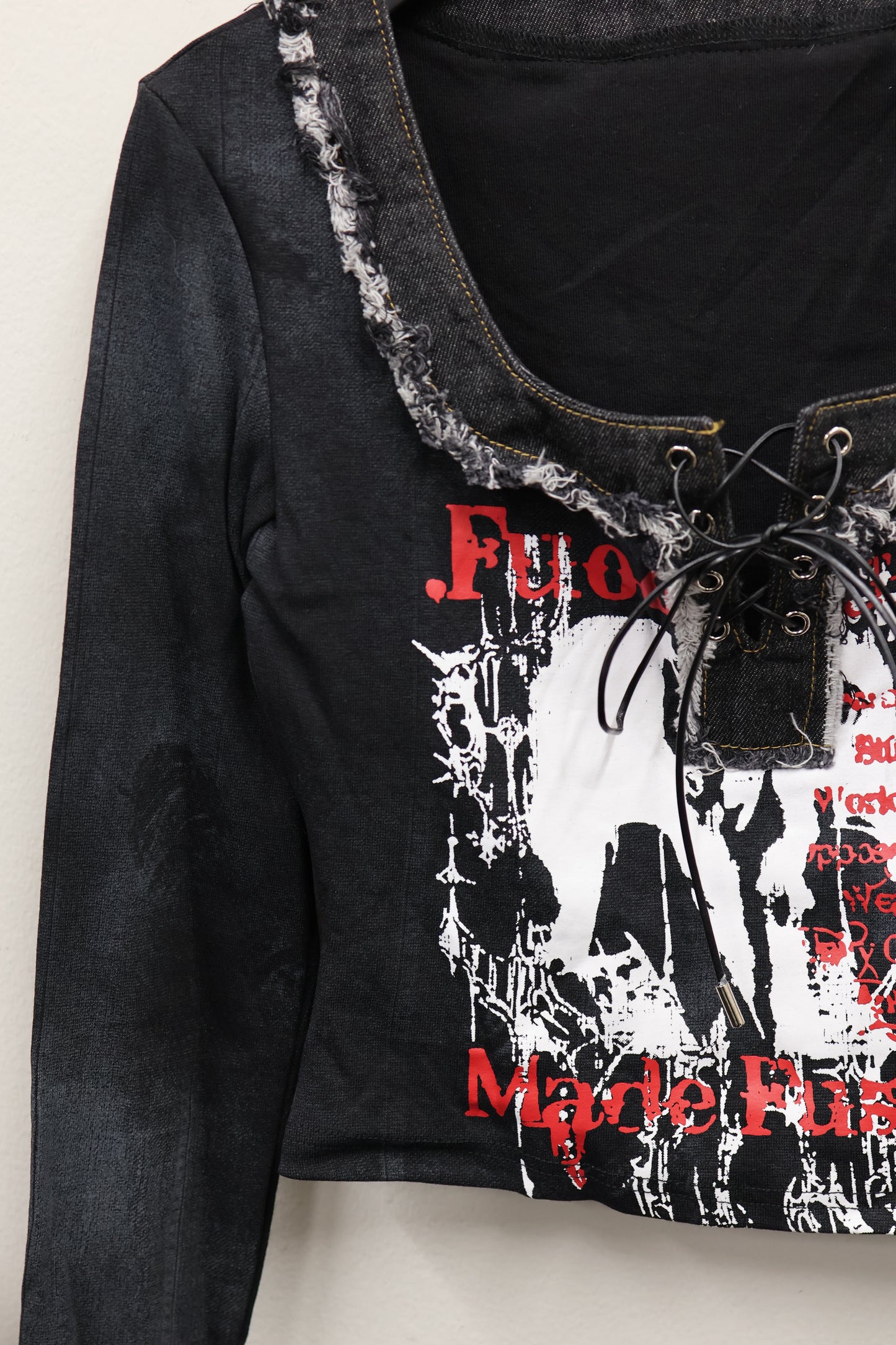 25-914 Lace Skull Top A356