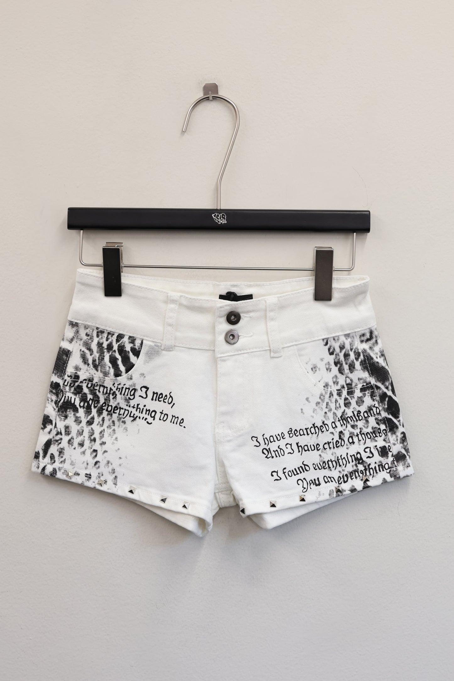 25-871 Snake  Shorts A352