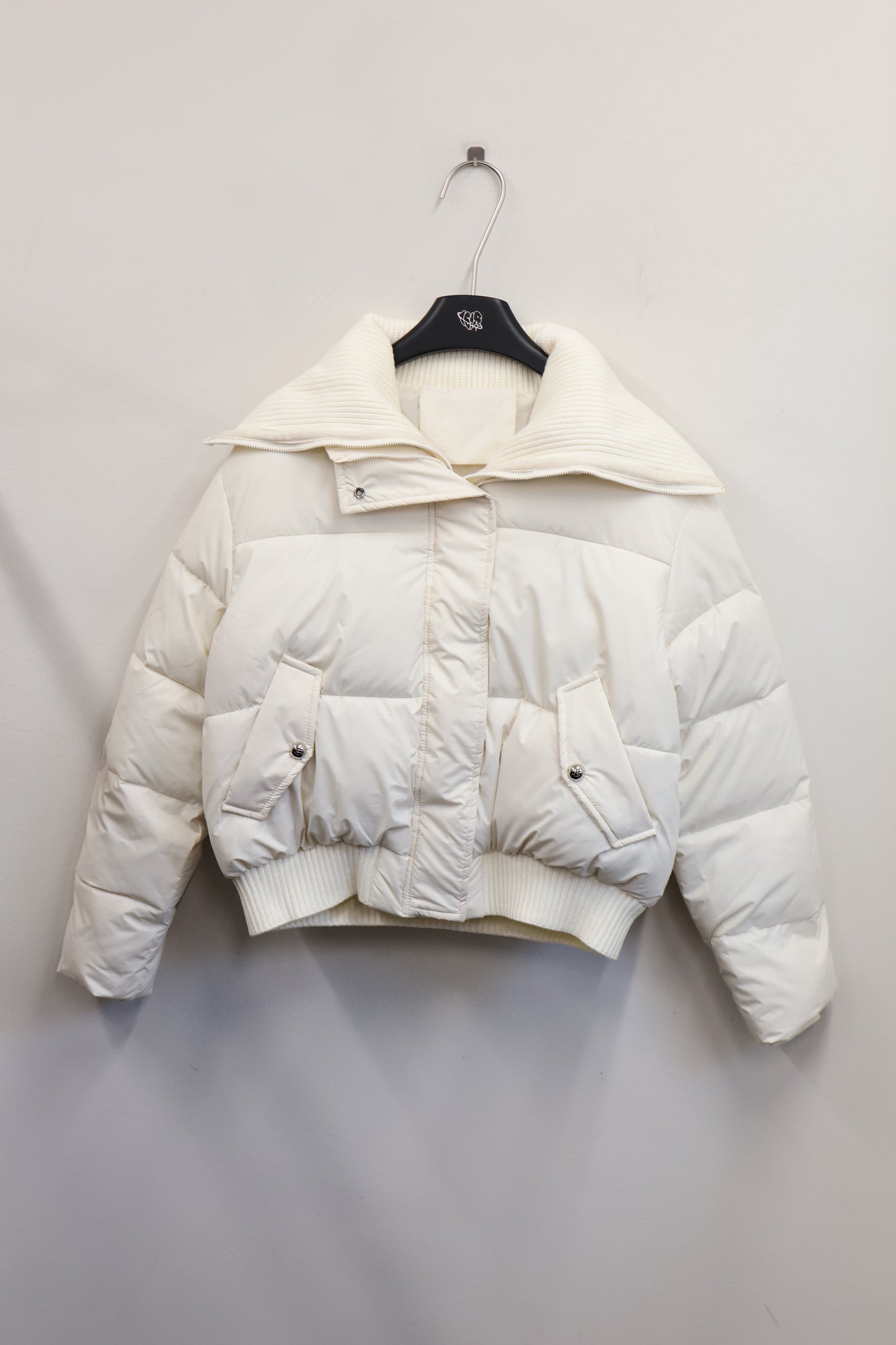 25-902 Frost Down A354