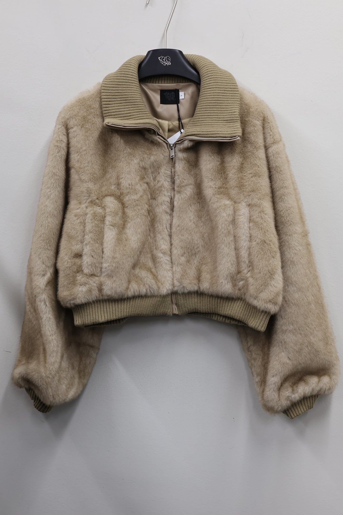 24-K46 stand furouter A360