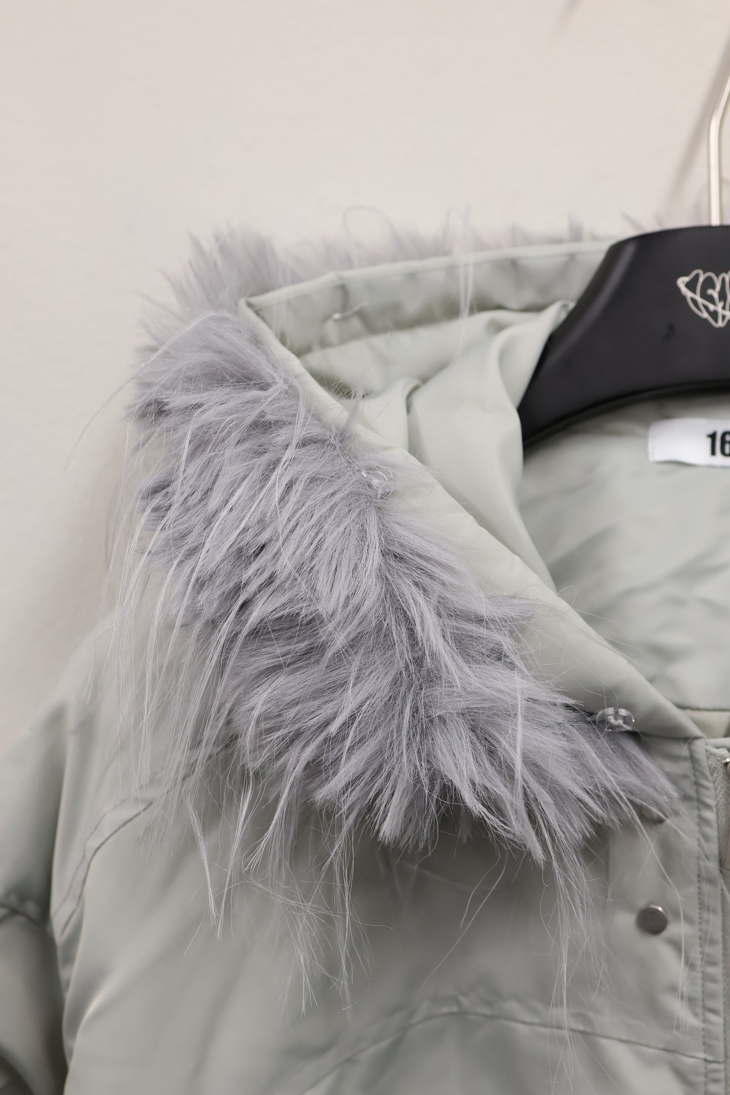 24-K46 arm gather fur jacket A362