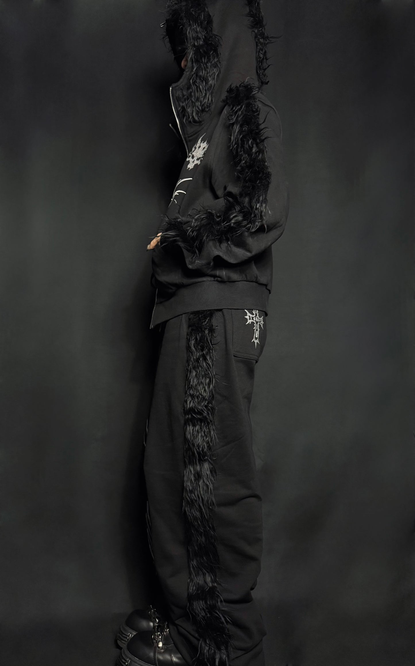 Fur Sleeve Zip Set up A699