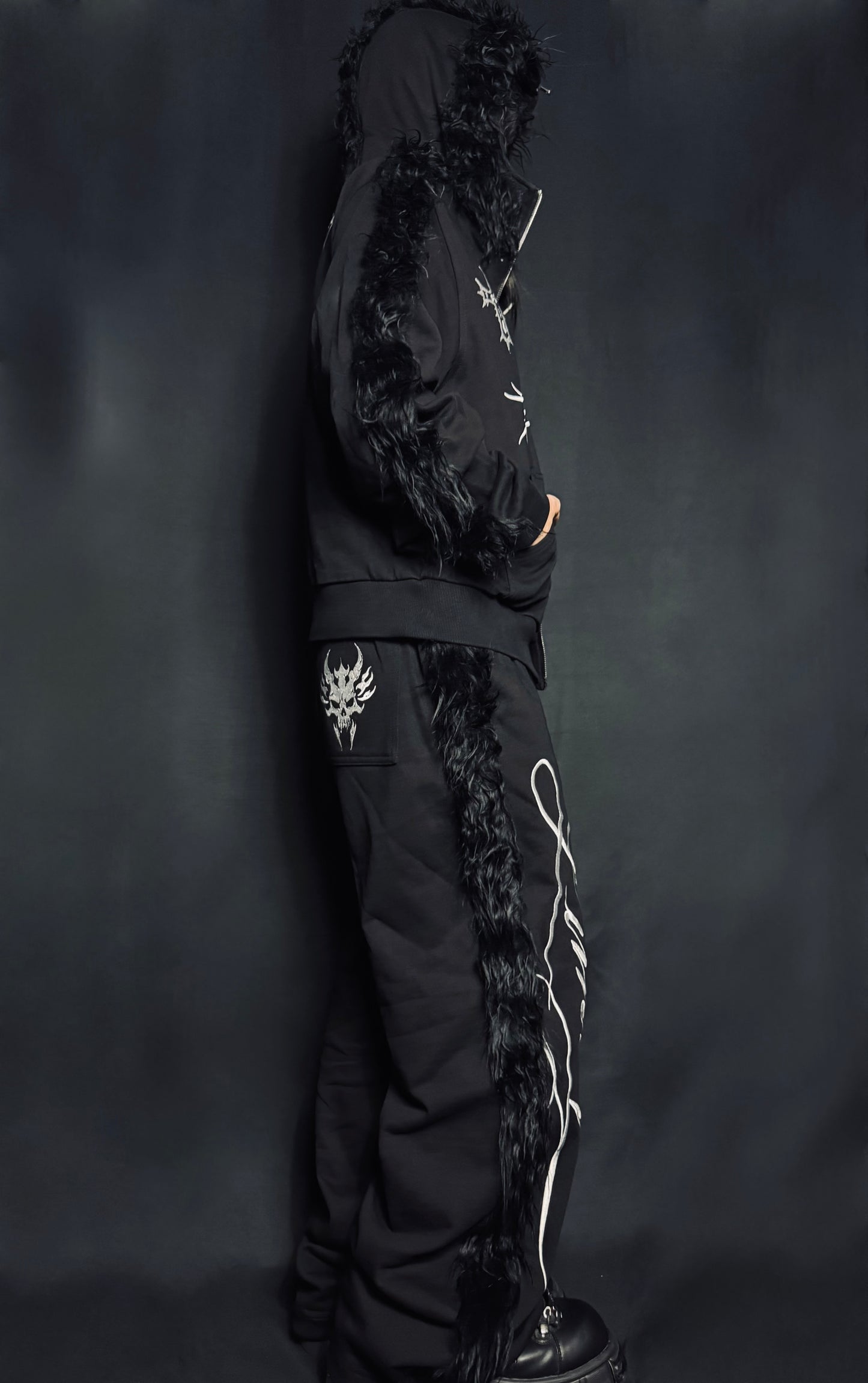 Fur Sleeve Zip Set up A699