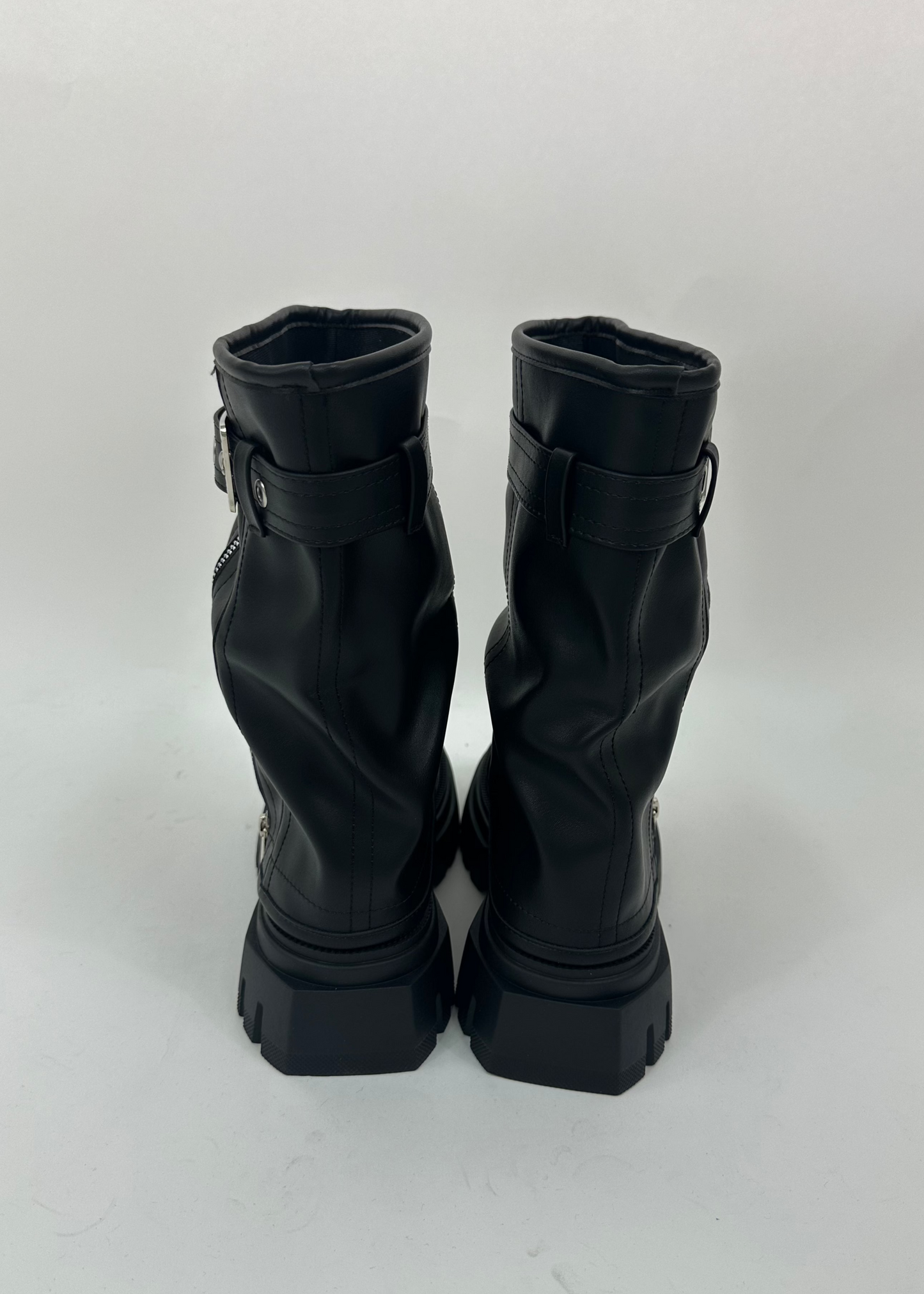 medium boots