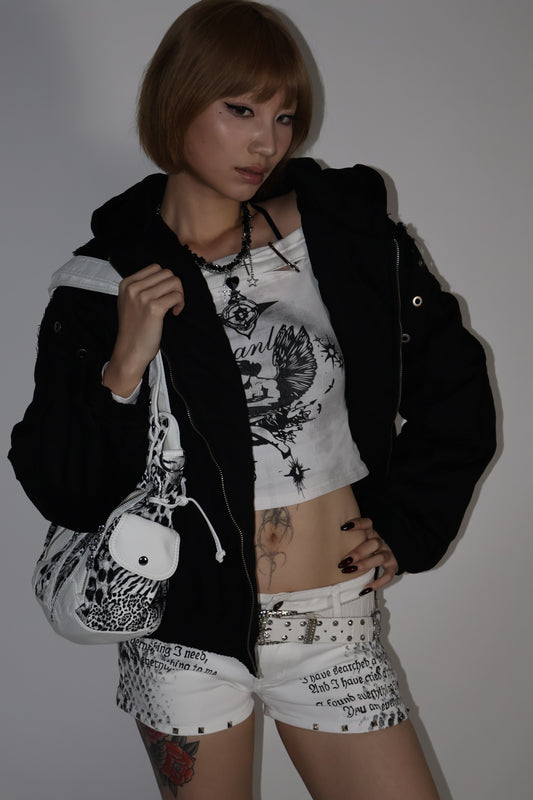 25-902hello over outer A359