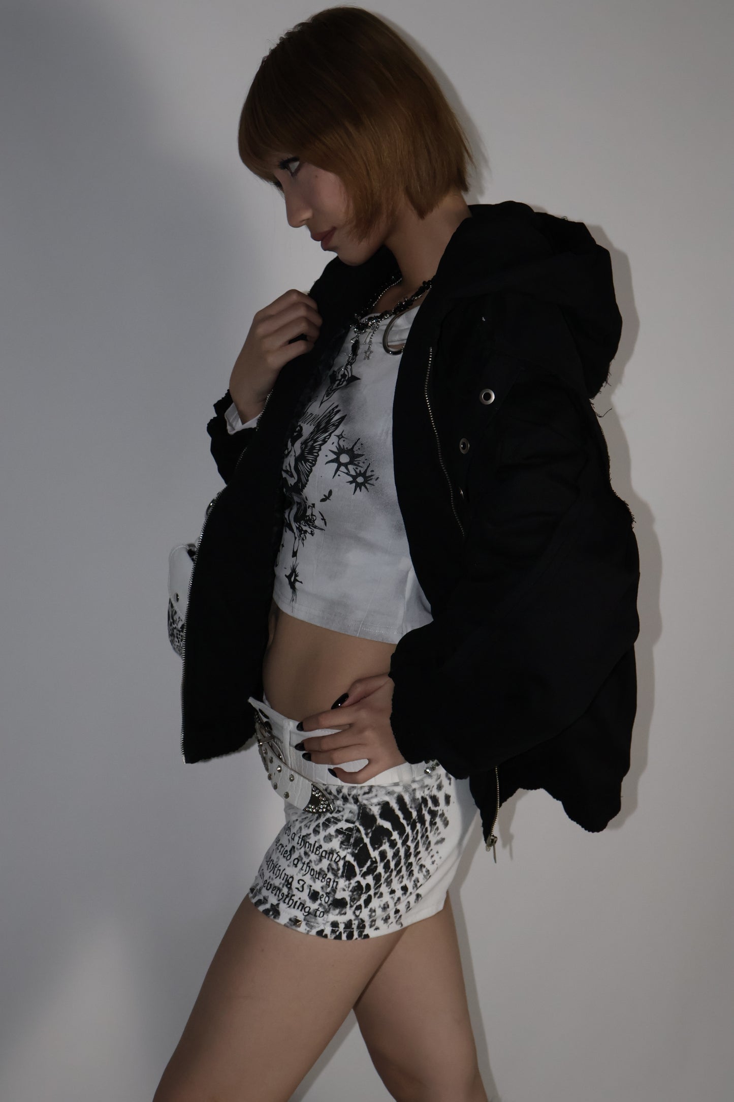 25-902hello over outer A359