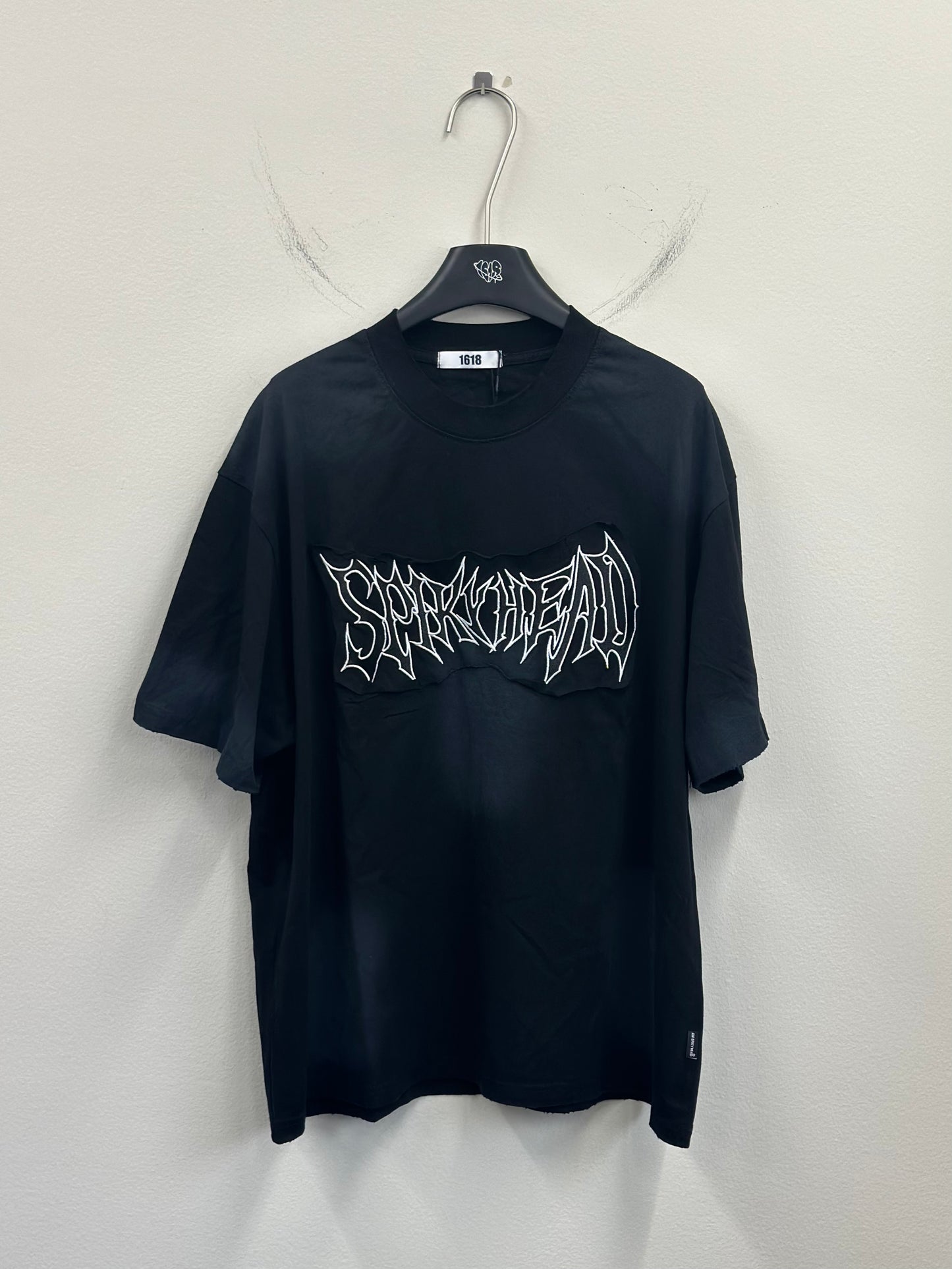 spikyhead tee A46
