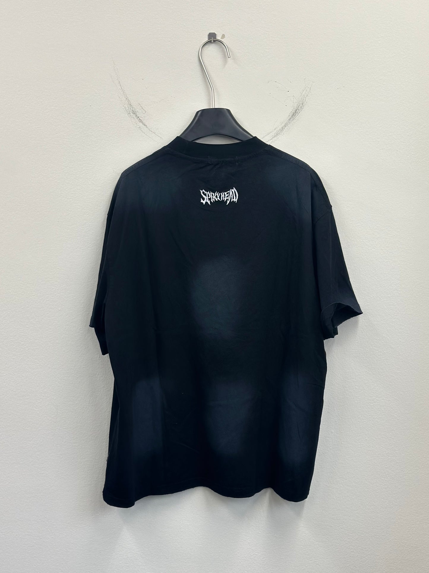 spikyhead tee A46