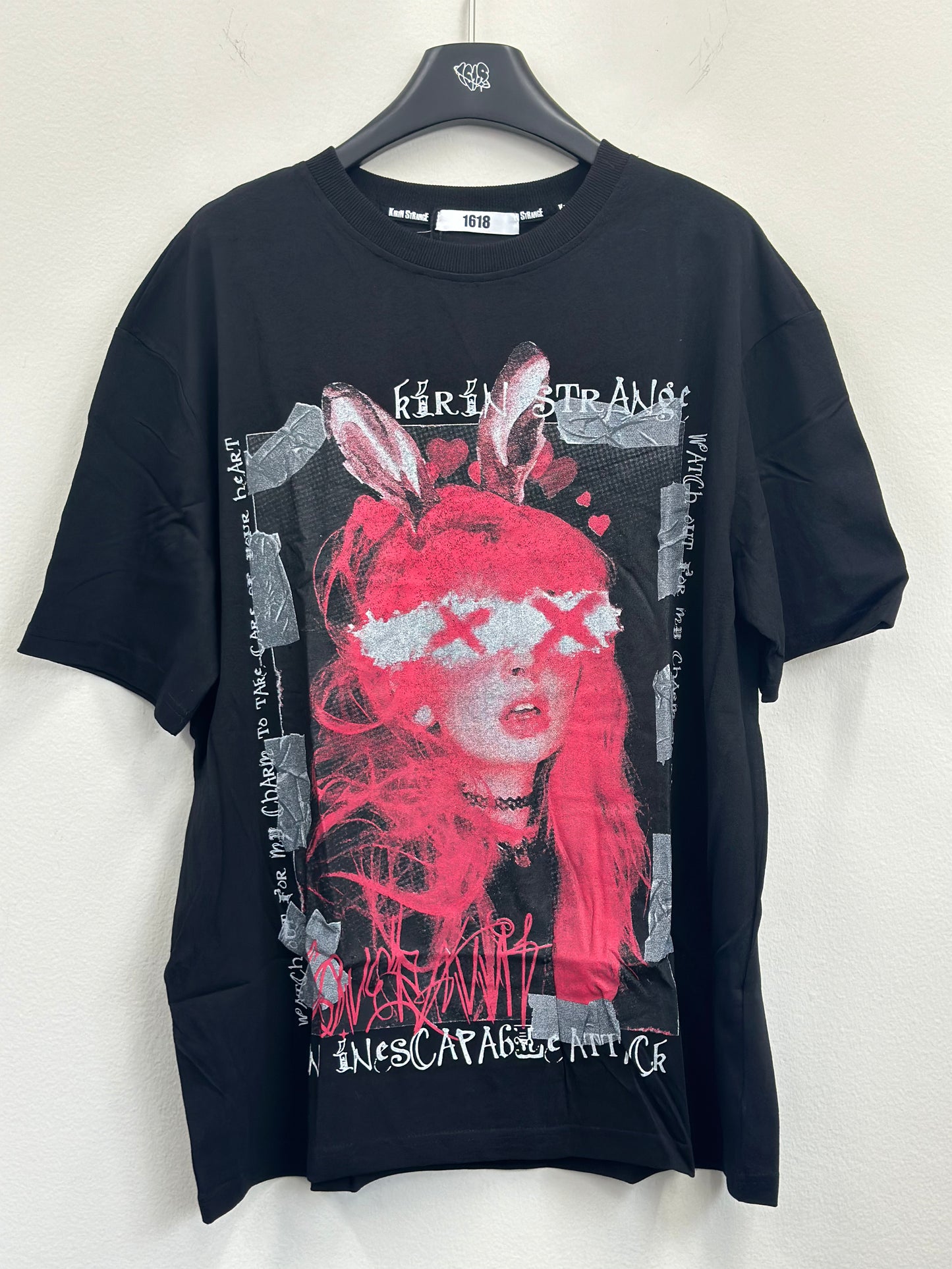 bunny girl tee A123