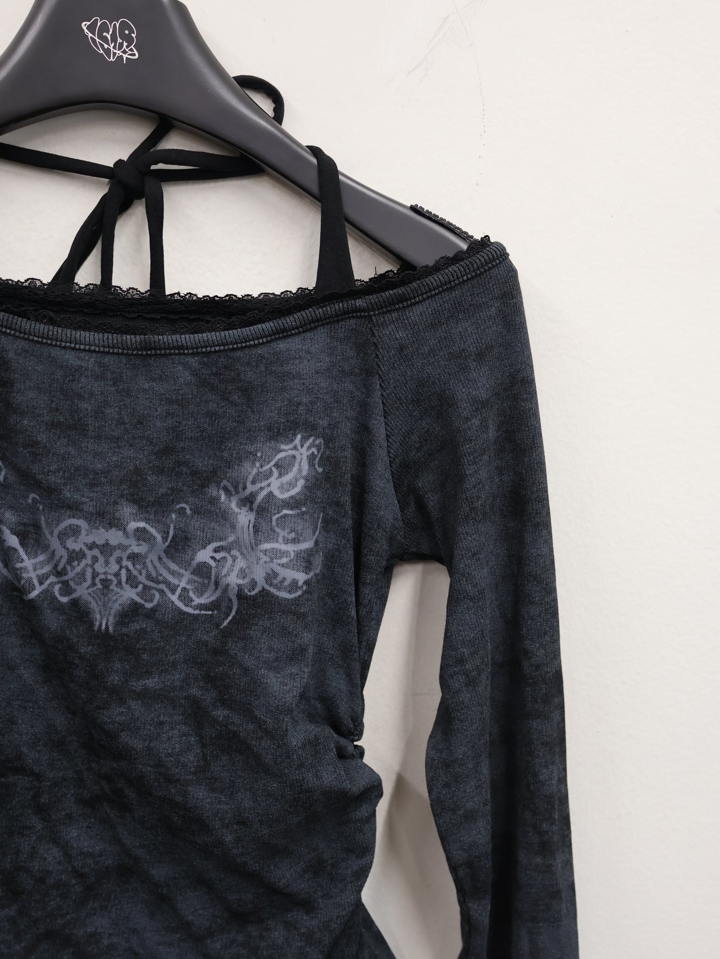 Veil Off-Shoulder Top A489