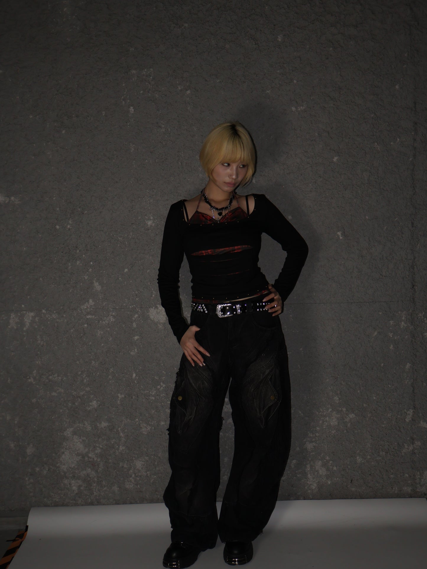 Rift Cutout Top A483