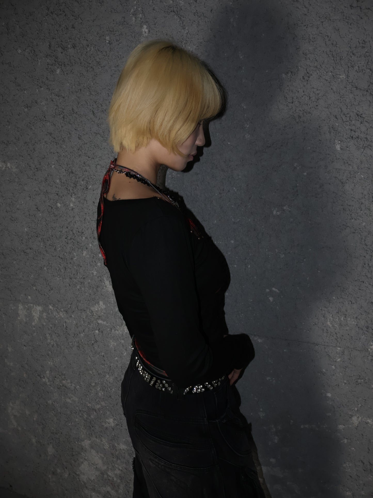 Rift Cutout Top A483